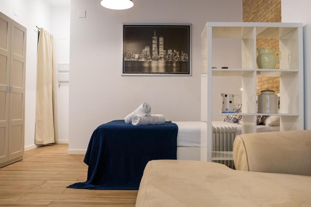 Florit Flats - Cozy Loft By The Central Market Valensiya Dış mekan fotoğraf