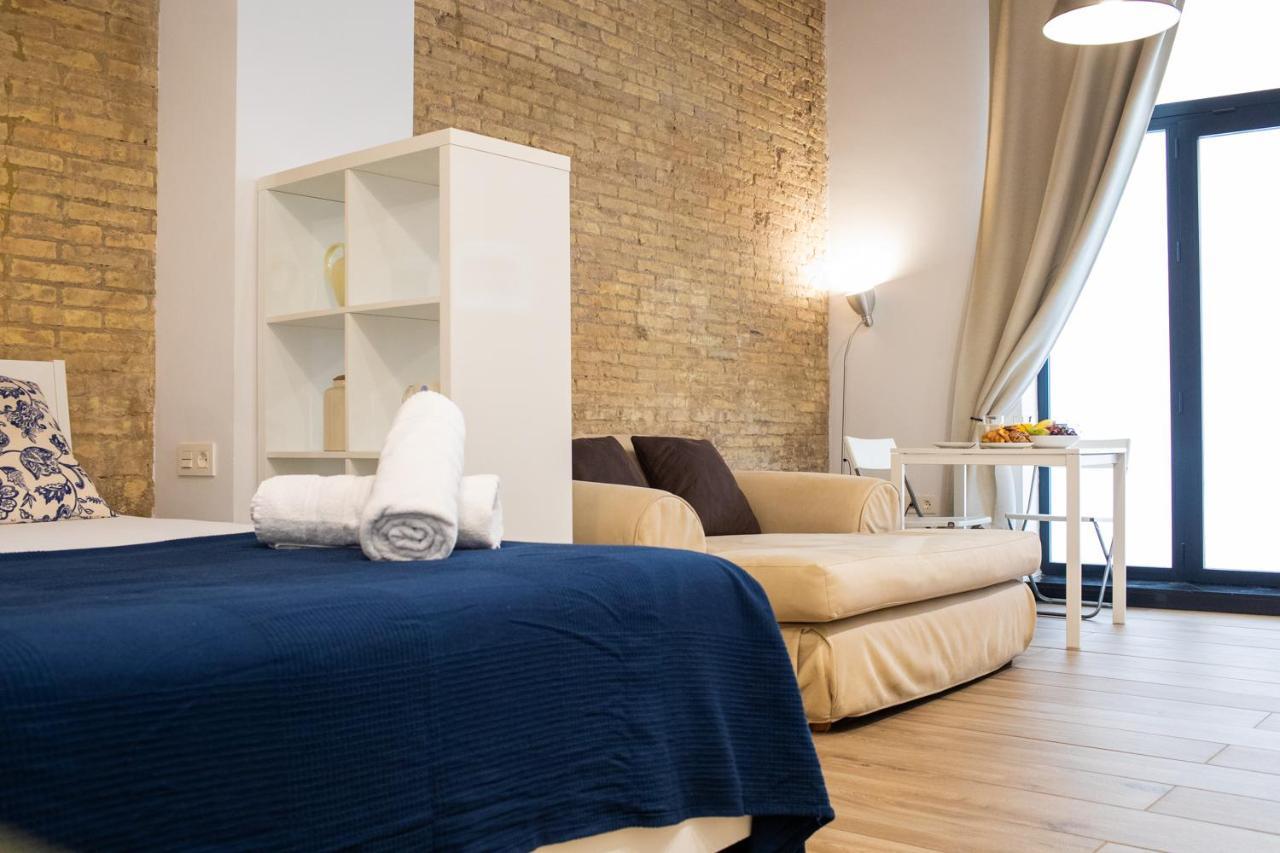 Florit Flats - Cozy Loft By The Central Market Valensiya Dış mekan fotoğraf