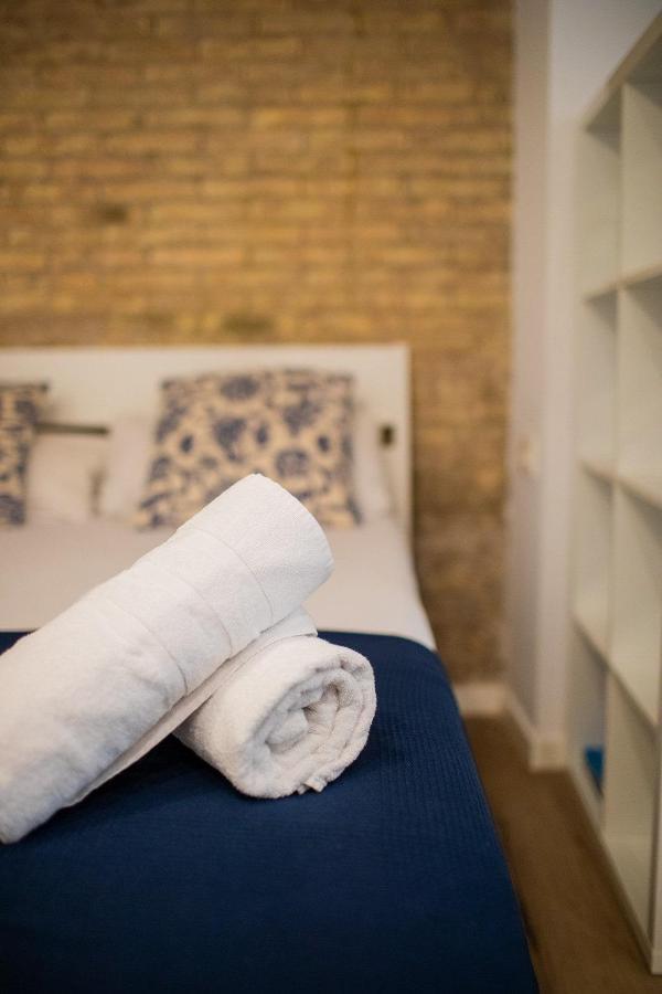 Florit Flats - Cozy Loft By The Central Market Valensiya Dış mekan fotoğraf